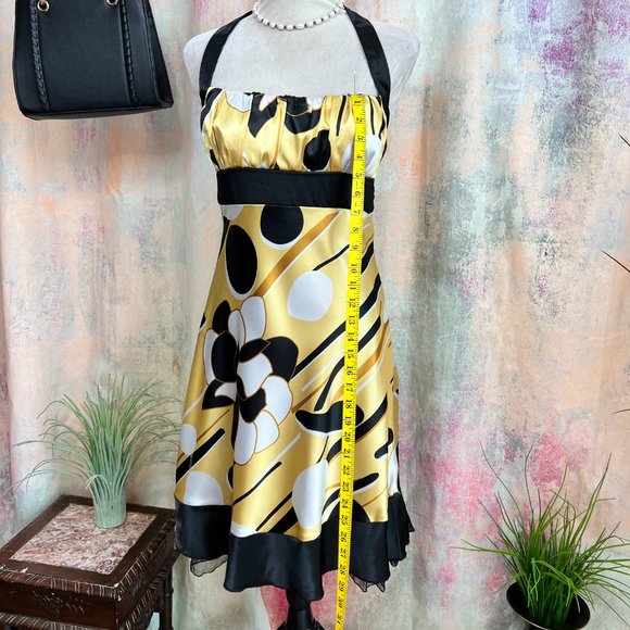 📌Three Pink Hearts Neck-Holder Dress with Mesh Ending Underskirt - Picture 6 of 16